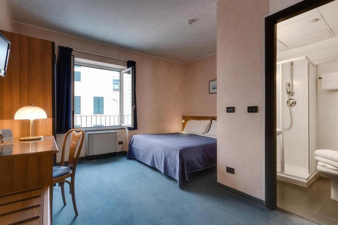 Hotel Europa ジェノヴァ エクステリア 写真