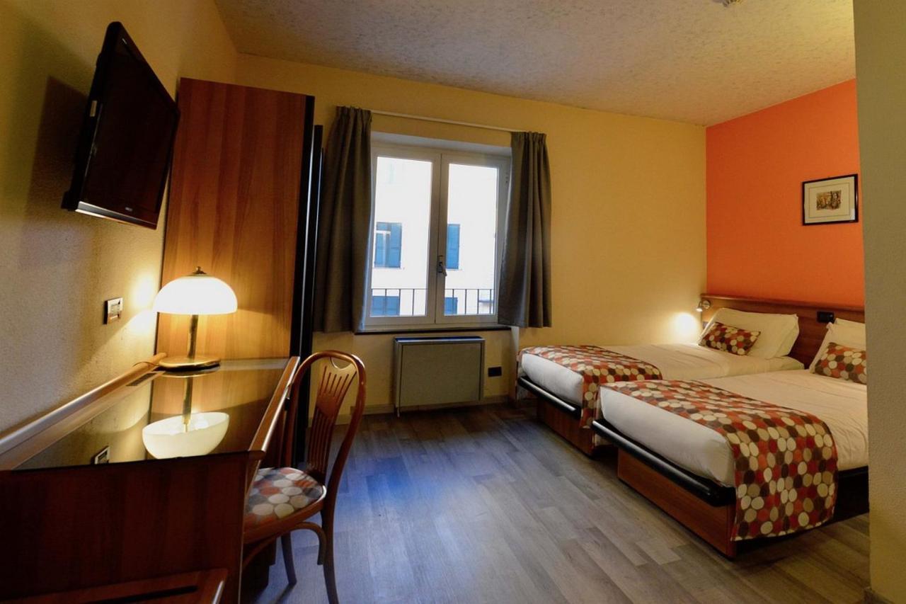 Hotel Europa ジェノヴァ エクステリア 写真