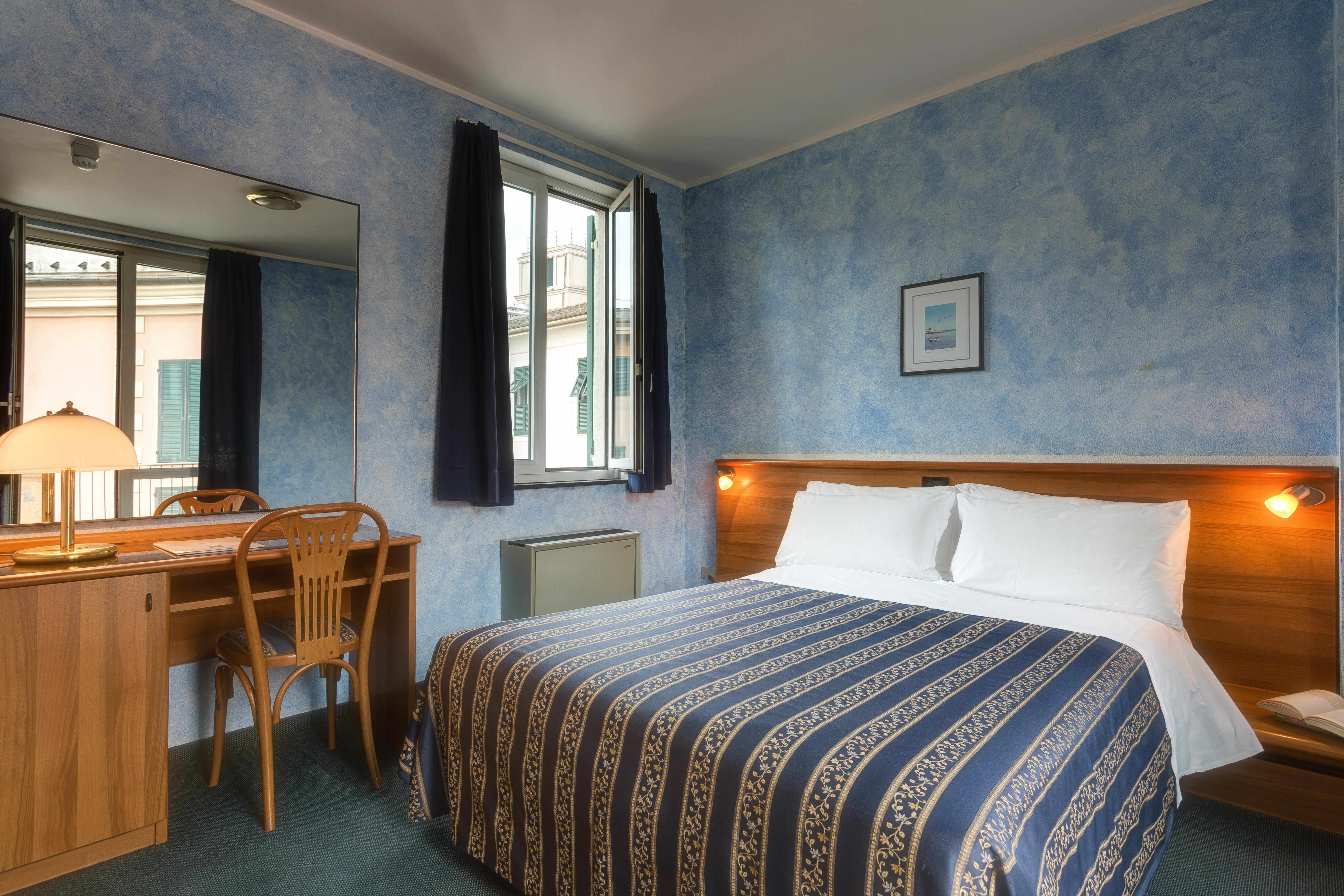 Hotel Europa ジェノヴァ エクステリア 写真