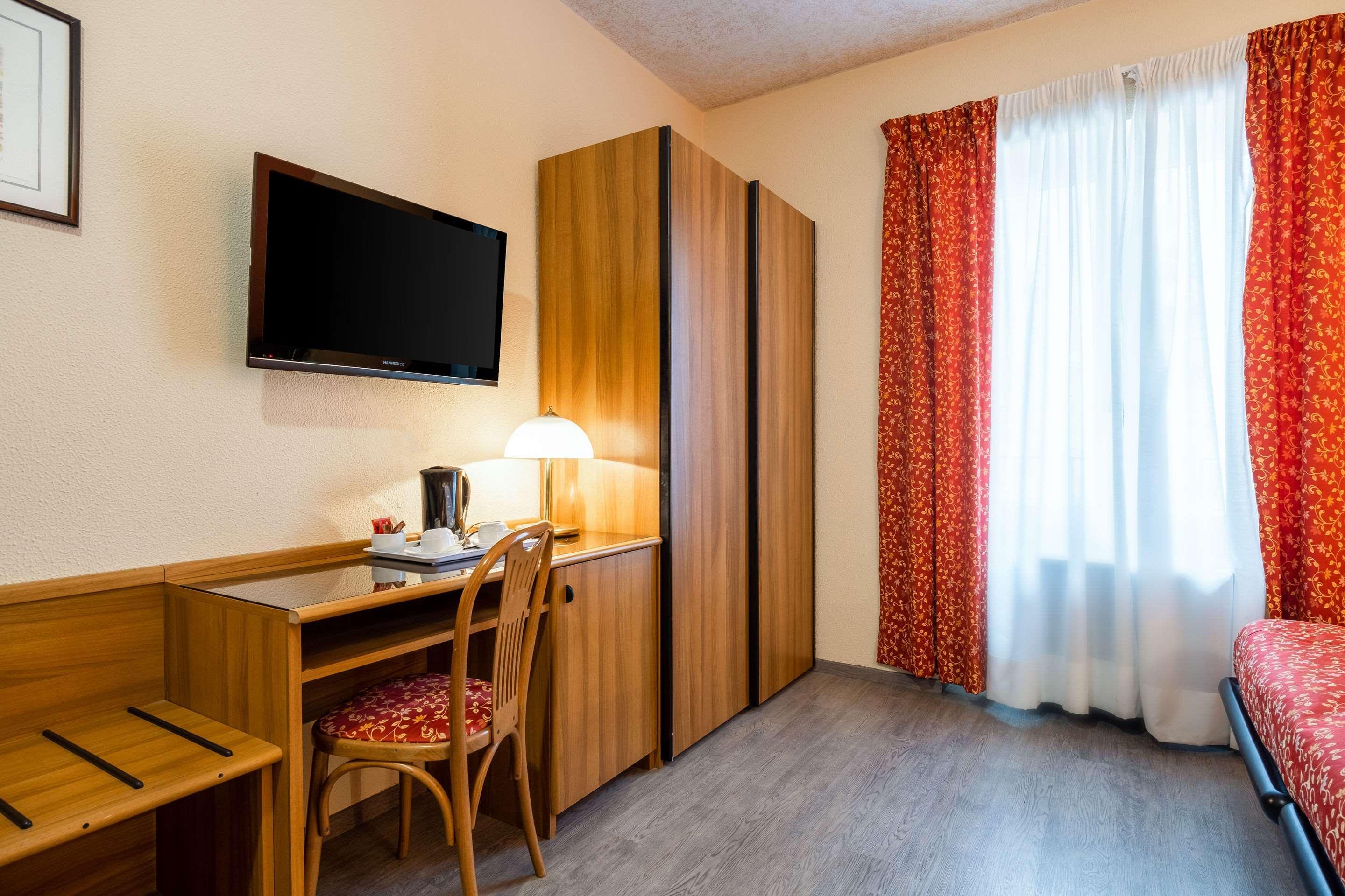Hotel Europa ジェノヴァ エクステリア 写真