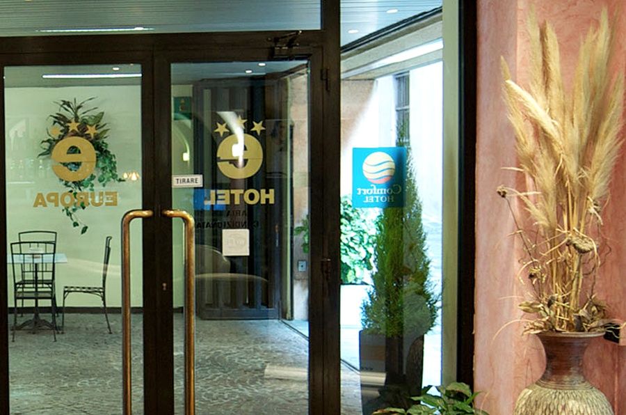 Hotel Europa ジェノヴァ エクステリア 写真