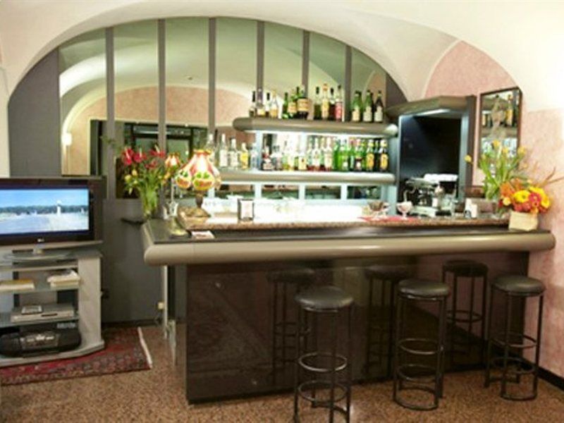Hotel Europa ジェノヴァ エクステリア 写真