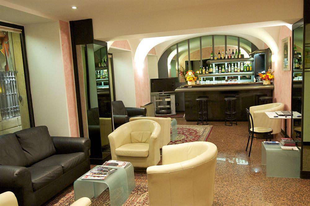 Hotel Europa ジェノヴァ レストラン 写真